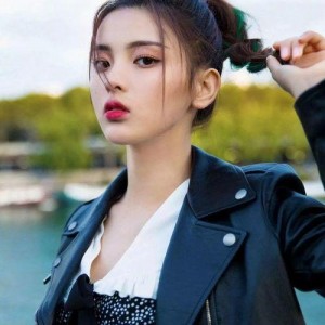 娱乐吃瓜丫杨超越,娱乐吃瓜界的“瓜王”传奇